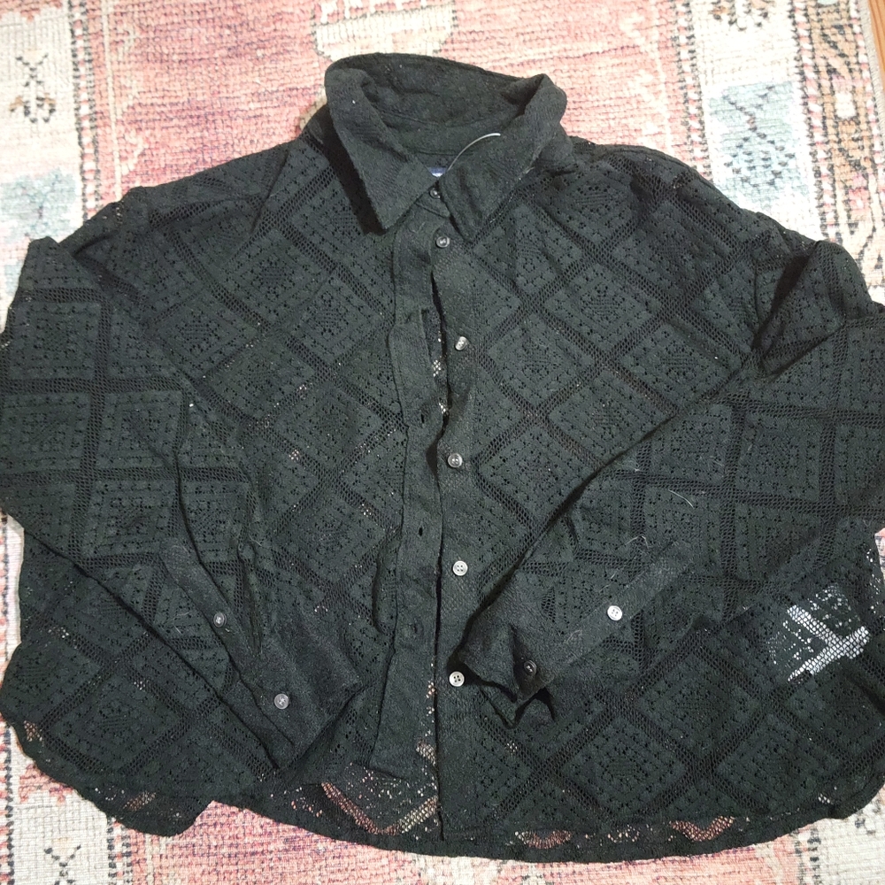 Lightweight linen button up with lace like pattern - Picture 5 of 6